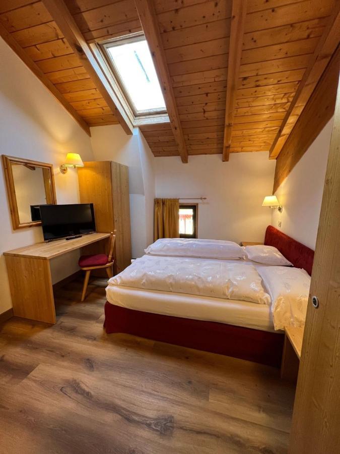 Antico Albergo Stella D'Italia Folgaria Extérieur photo